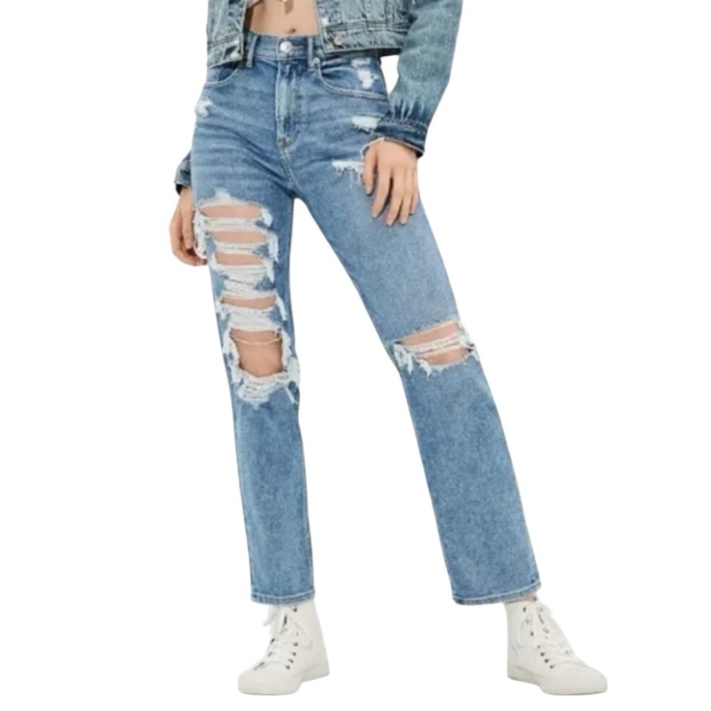 American Eagle Highest Rise 90s Boyfriend Distressed Jeans Size 14 Medium Wash